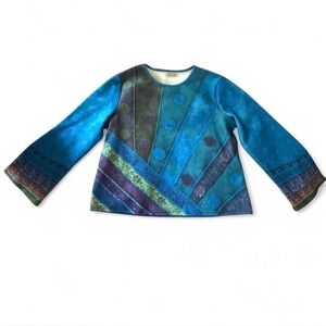 Women’s Blouse w/ Bell Sleeves